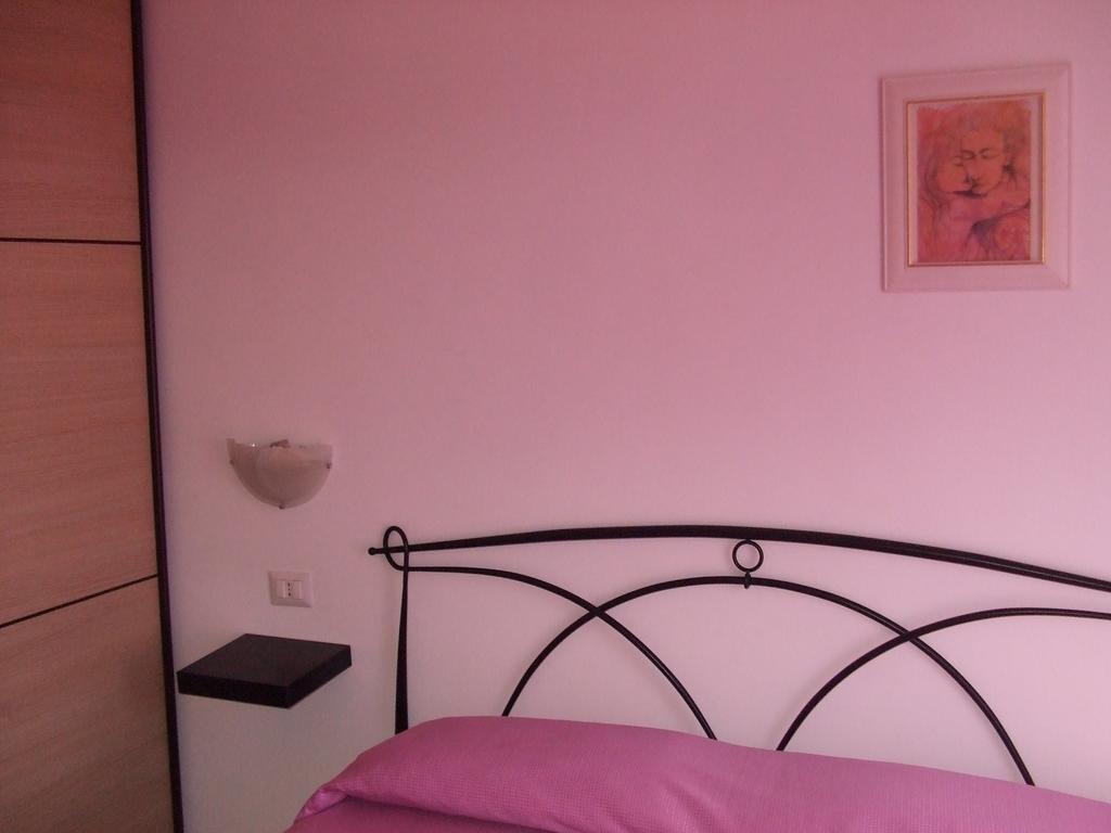 Oasi Peppa Villa Ascea Rum bild