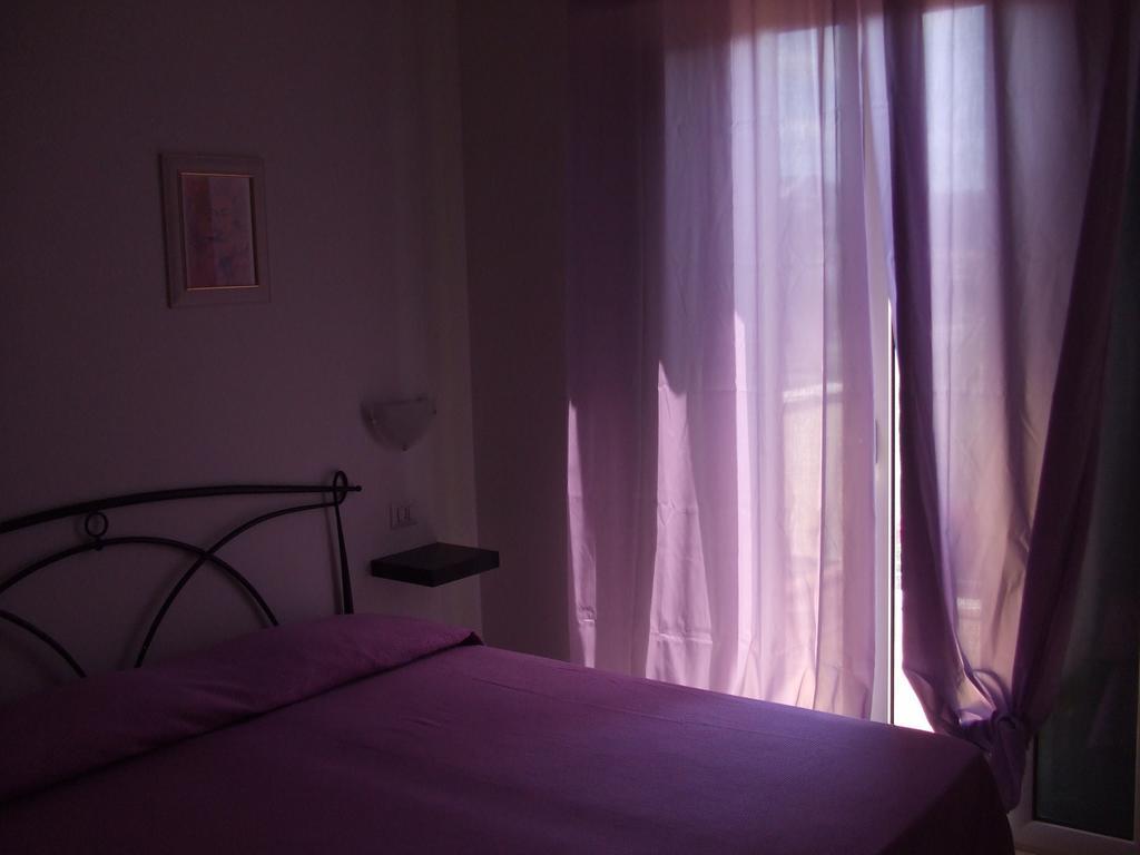 Oasi Peppa Villa Ascea Rum bild